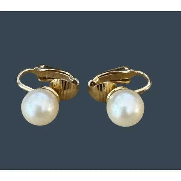 Crown Trifari Clip-On Earrings Faux Pearl Gold Tone Vintage Style - Picture 2 of 6